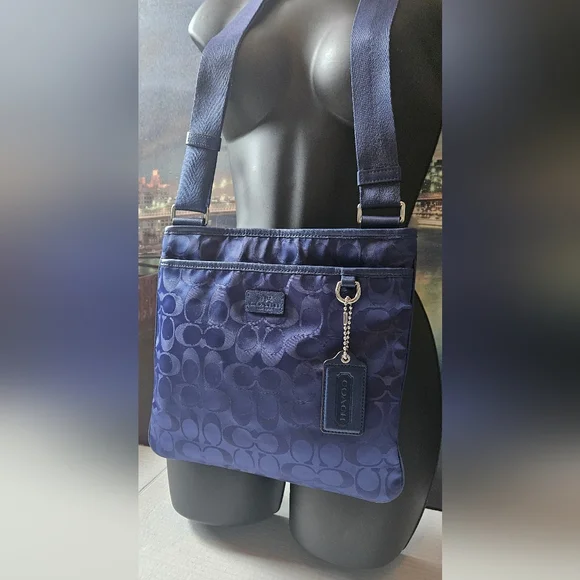Coach Blue Crossbody Bag - Picture 16 of 16